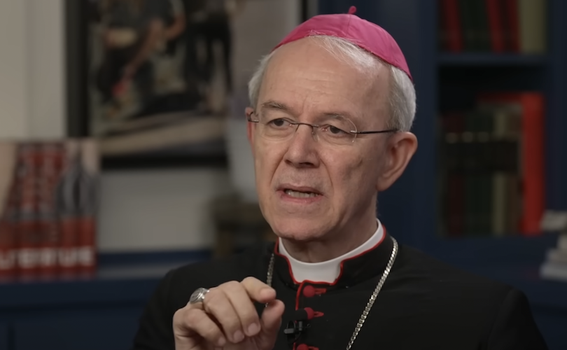 "Bispo" Schneider: 'Nada mais perigoso para a religião' do que 'interferência' na liturgia