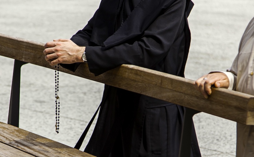 Padre de Minnesota deixa diocese para ingressar na FSSPX; bispo inicia processo canônico