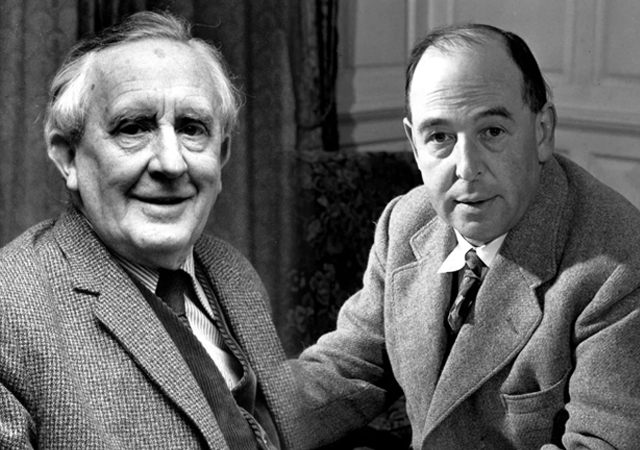Tolkien terá monumento permanente na Abadia de Westminster ao lado de C. S. Lewis