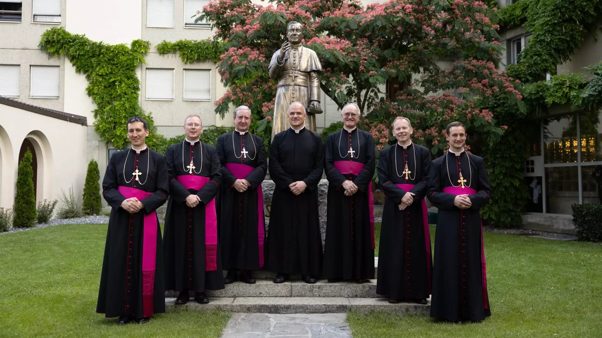 Carta ao Papa: FSSPX denuncia ‘pedra, serpente e escorpião’ do Vaticano