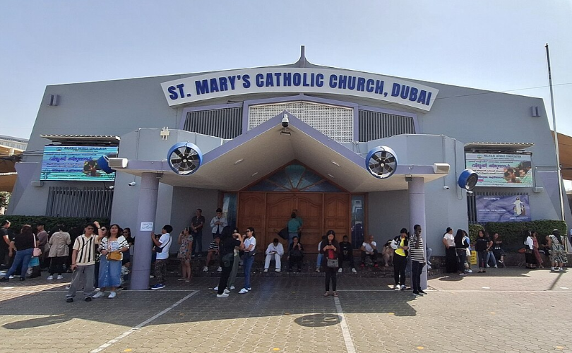 Dubai reabre totalmente igrejas católicas após restrições impostas pela guerra EUA-Irã