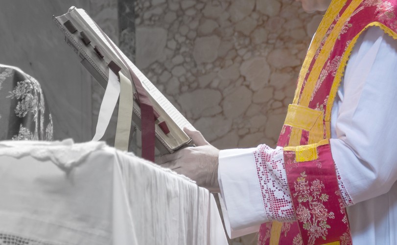 Diocese de Nova Jersey suprime Missa Tradicional em Latim após aposentadoria de sacerdote