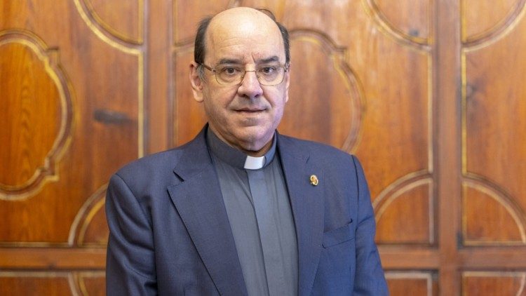 Roselló aposta por uma Igreja «mais horizontal que vertical» em Navarra: «Que não decida só o sacerd