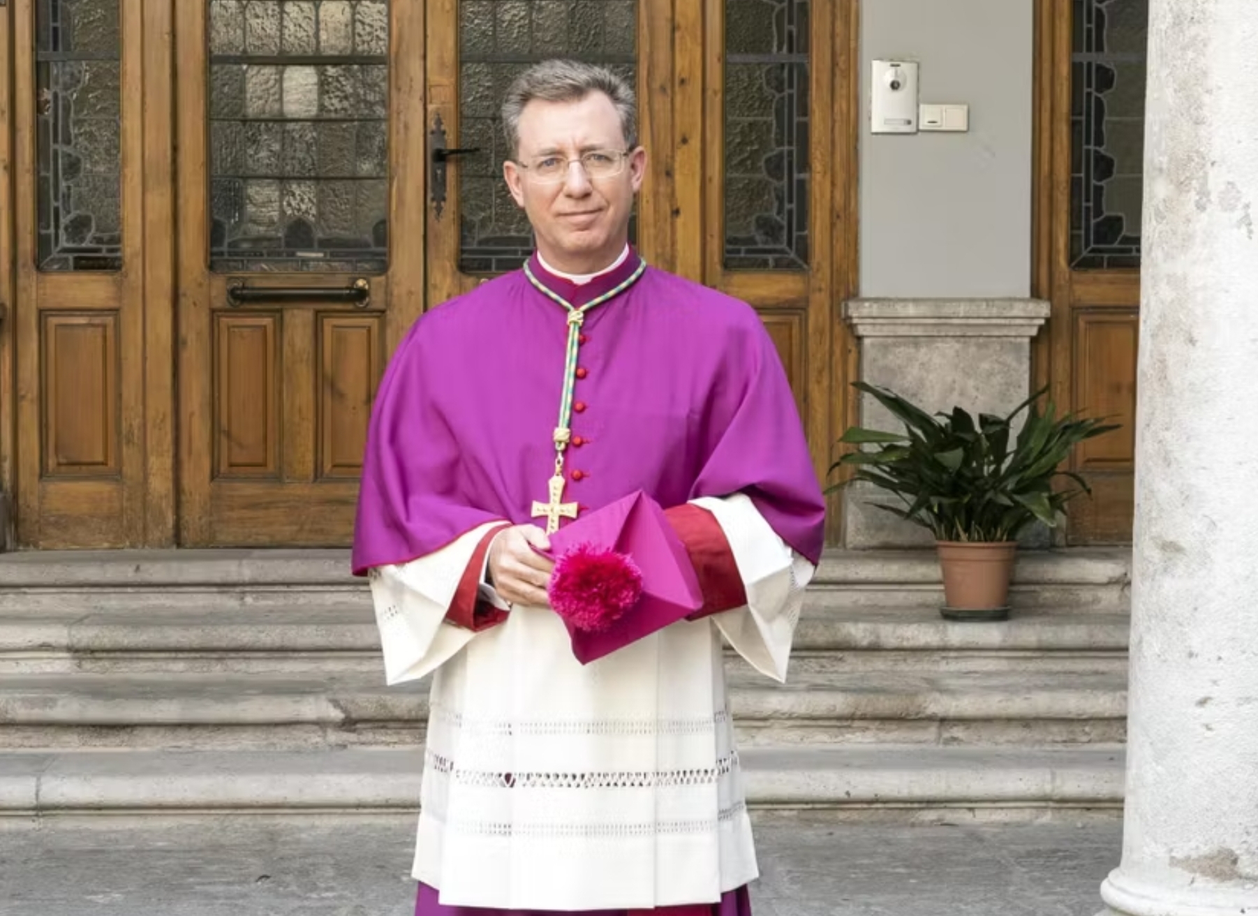 Quem é Aurelio García Macías, o novo número dois do Culto Divino