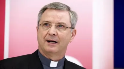 Rumo a um cisma entre o episcopado belga e Roma? Bispo de Antuérpia prepara ordenação de homens casa