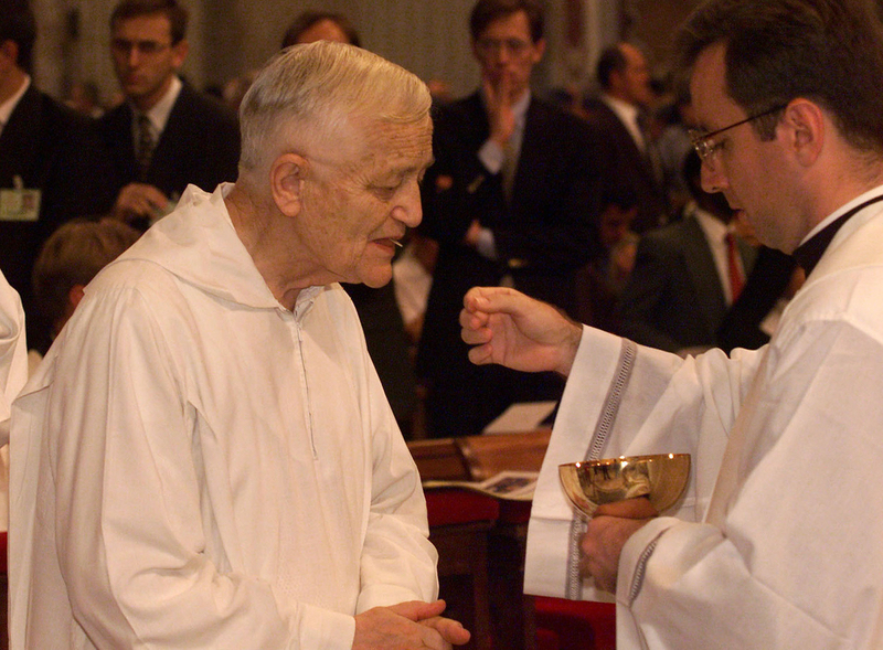 Código de Direito Canônico de 1983 permite que protestantes e ortodoxos recebam a Comunhão Católica